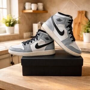 Air Jordan 1 Mid (GS) Light Smoke Grey/Black-White 7Y-8.5 Women
